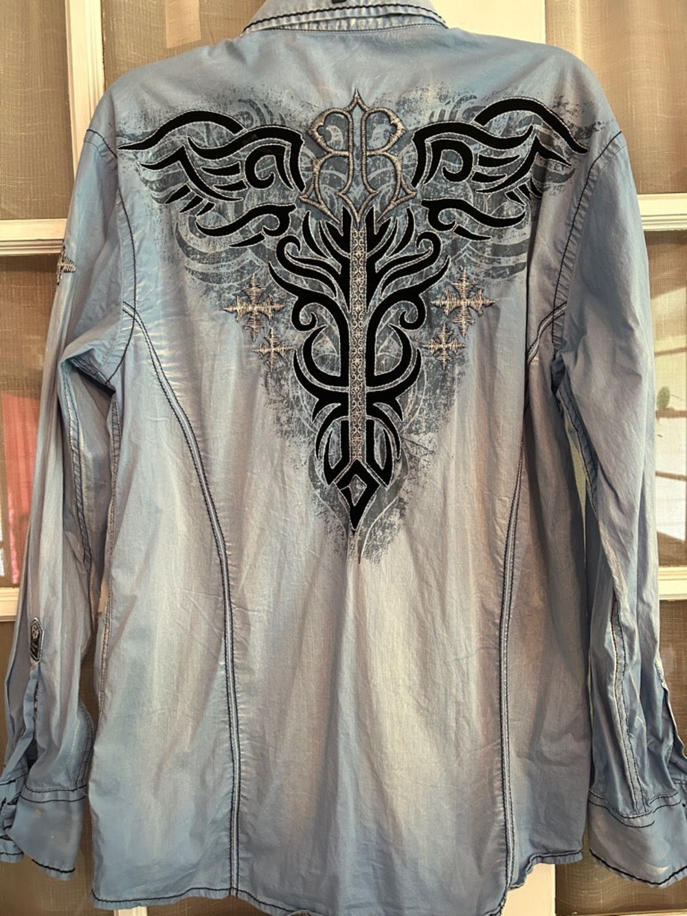 Roar Signature Acid Wash Blue Big Embroidered Detail Black Contrast Stitching M